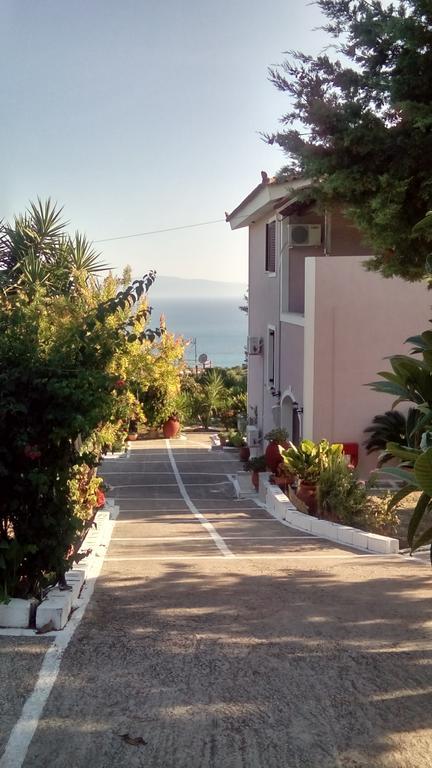 Διαμερίσματα Μαϊστράλι Ρατζακλί Εξωτερικό φωτογραφία